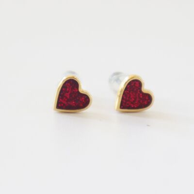 Piccoli orecchini a cuore rosso