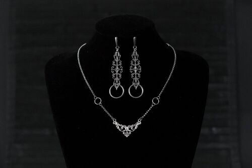 Jewelry Set: Necklace + Earrings