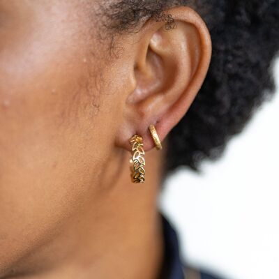 Boucles d'oreilles créoles dorées feuille tendance (20 mm)