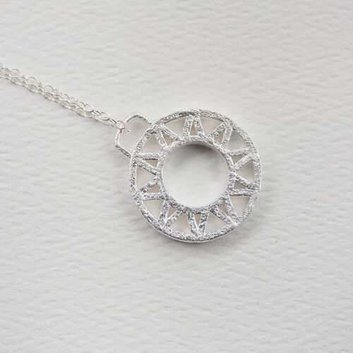 Geometric Silver Disc Pendant Necklace