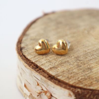 boucles d'oreilles coeur simples avec épingle en titane