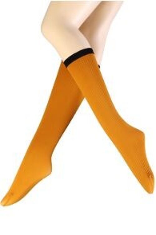 FOLLY textured knee-highs size 6-9