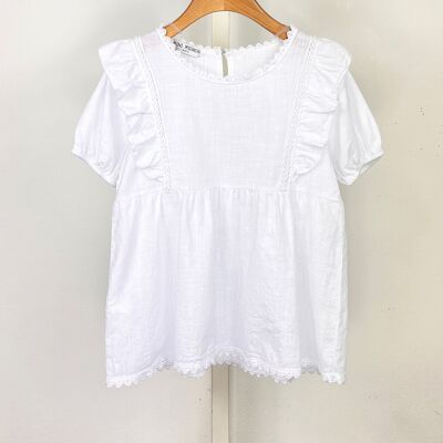 Cotton top with ruffles and lace for girls