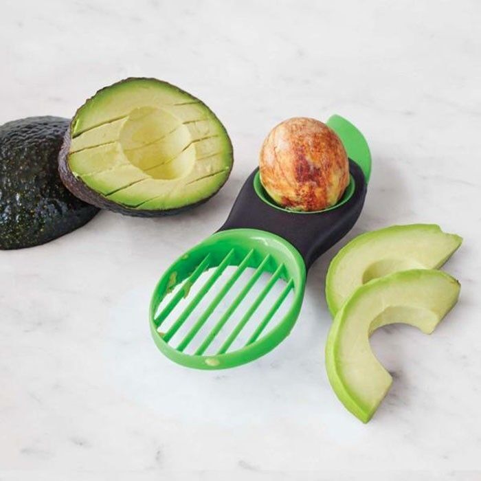Utensile per avocado 3 in 1, sbuccia e affetta