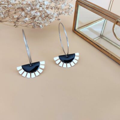 The happy black silver earrings