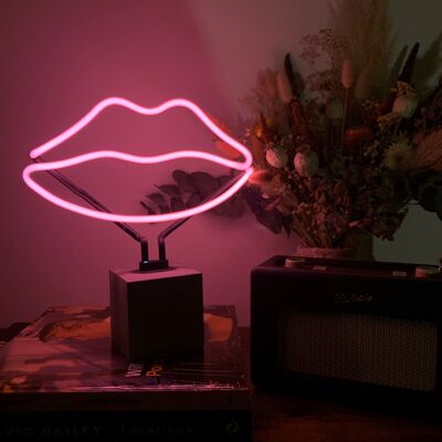 Neonschild „Lippen“.