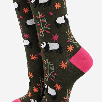 Women's Panda and Bamboo Leaf Print Bamboo Socks