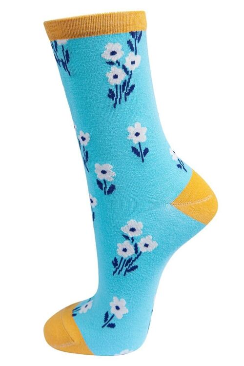 Bamboo Socks Womens Floral Ankle Socks Wild Flowers Blue