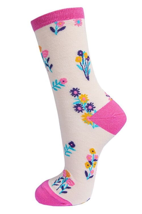Womens Bamboo Socks Floral Ankle Sock Wild Flowers Pink