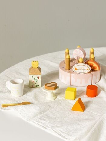 Gâteau d'anniversaire en bois, jouet pour enfants pour cuisines (jeu symbolique) 4