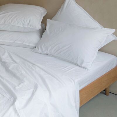 White fitted sheet