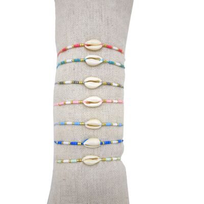 Lot of 35 Shell pearl bracelets