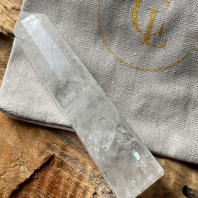 Obélisque de quartz cristal en sachet - 80-100 mm