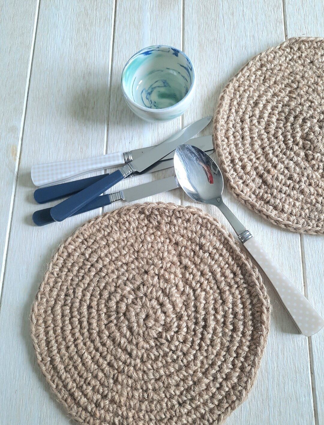 Untersetzer aus Bindfaden