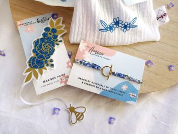 Kit Fleurs Bleues - Marque-pages, Bracelet et Pochon 2