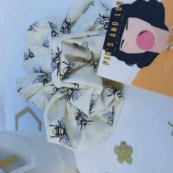 Kit Bee Happy, Gobelet - Chouchou et Pins abeille 3