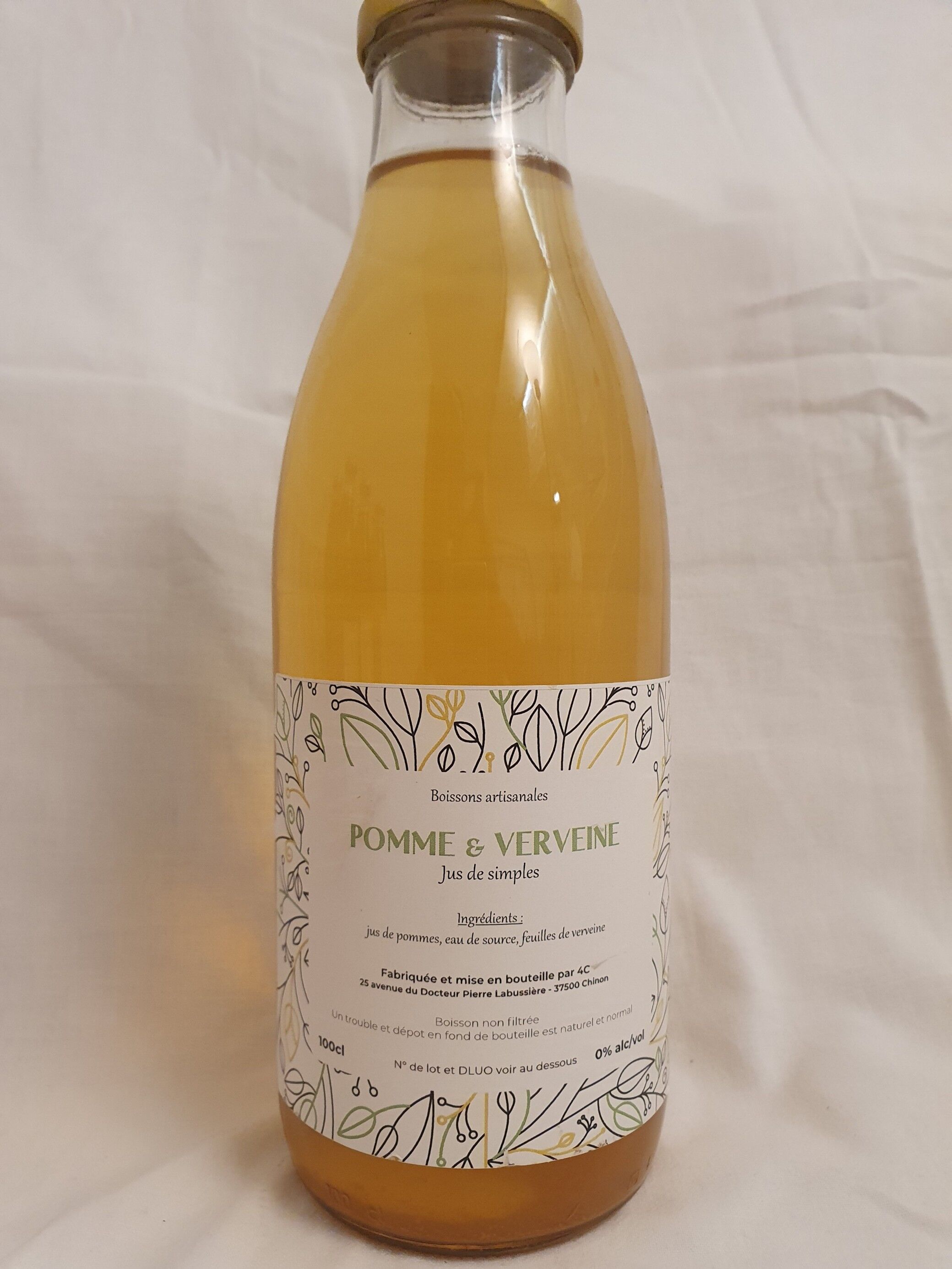 Zumo Sencillo de Manzana y Verbena (100 cl)