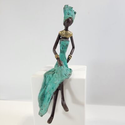Bronze sculpture "Femme assise élégante" by Karim Sana | different sizes and colors