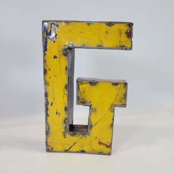 Lettre "G" fabriquée à partir de barils de pétrole recyclés | 22 ou 50 cm | Couleurs différentes 1