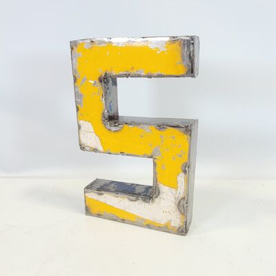 Lettre "S" | Numéro « 5 » fabriqué à partir de barils de pétrole recyclés | 22 ou 50 cm | Couleurs différentes