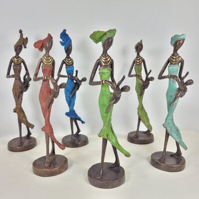 Bronze sculpture "femme avec enfant dans les bras" by Karim | different sizes and colors