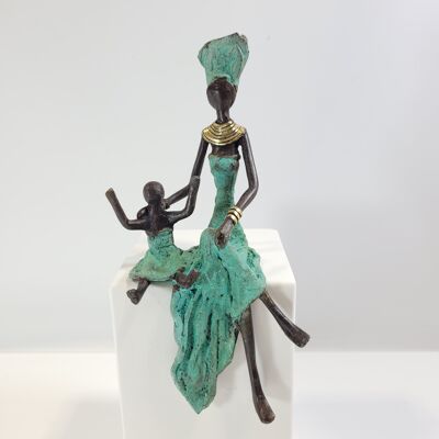 Bronze sculpture "Maman et son enfant" by Karim Sana | different sizes and colors