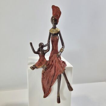 Sculpture en bronze "Maman et fils enfant" de Karim Sana | différentes tailles et couleurs 4