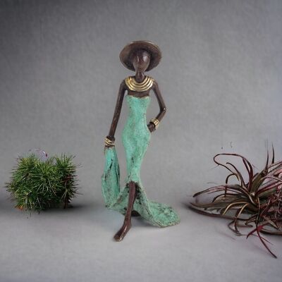 Bronze sculpture "Femme élégante with chapeau" by Soré | different sizes and colors