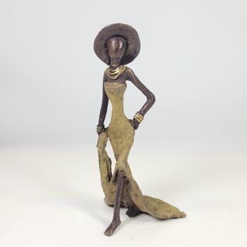 Sculpture en bronze "Femme élégante au chapeau" de Soré | différentes tailles et couleurs 7