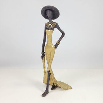 Sculpture en bronze "Femme élégante au chapeau" de Soré | différentes tailles et couleurs 13