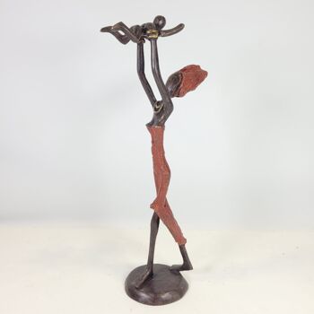 Sculpture en bronze "Bébé dans les airs" de Soré | différentes tailles et couleurs 12