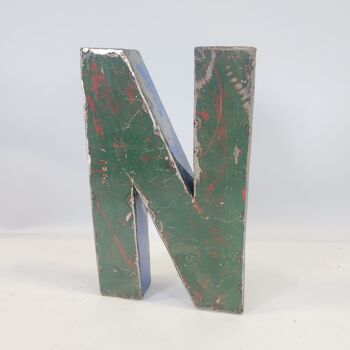 Lettre "N" fabriquée à partir de barils de pétrole recyclés | 22 ou 50 cm | Couleurs différentes 2