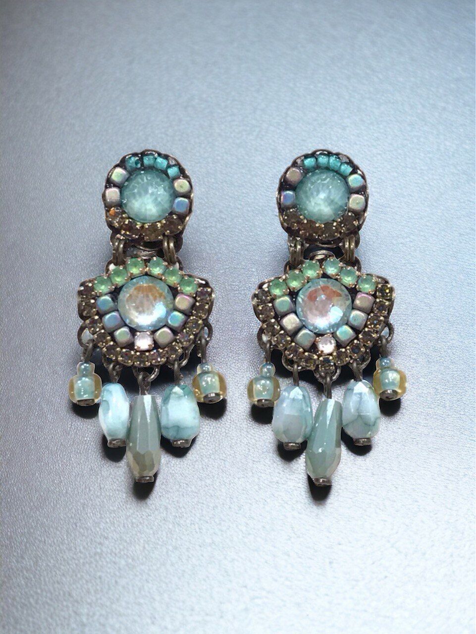 Orecchini con cristalli Loren