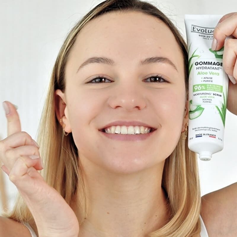 Aloe Vera Moisturizing Scrub