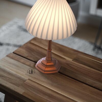 Lampe de table Swirl en blanc et cuivre