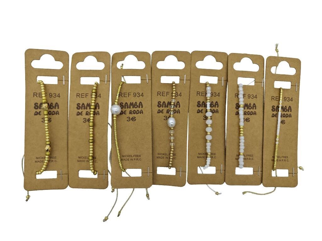 Lot de 35 Bracelets dorés