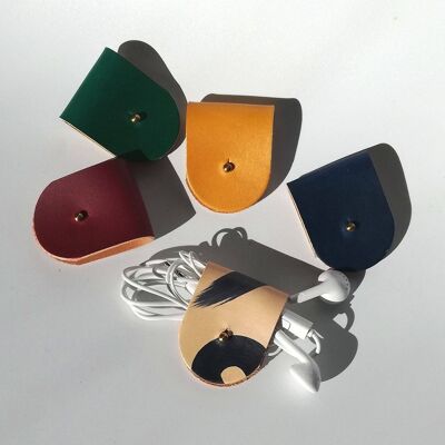 Kopfhörer-Kabelbinder aus Leder – handbemalt/gefärbt