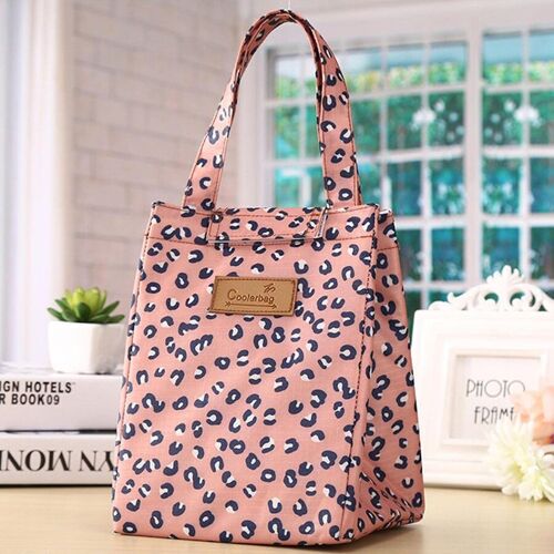 Food carrier bag "LEOPARD" in pink color. Dimension: 18x18x25cm LM-090E