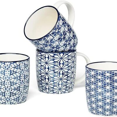Ceramic mug with blue and white geometric shapes in 4 designs. Dimension: 8.5x9x7cm Capacity: 350ml LM-311