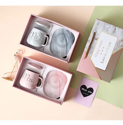 "MR & MRS" ceramic mug with lid, spoon and heated base in gray and pink. Capacity: 450ml MB-2902AB