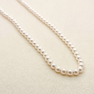 Gold faux pearl necklace