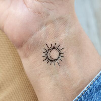 Minimalist sun and moon temporary tattoos (set of 6)
