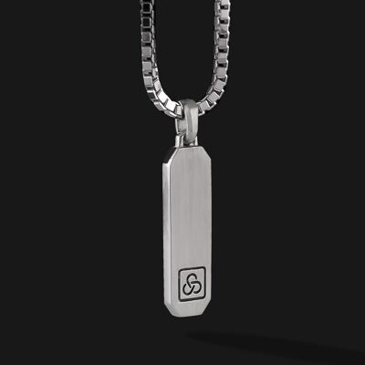 Signature 925 Sterling Silver Pendant with Box Chain