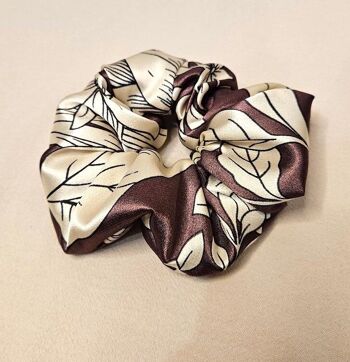 Chouchou scrunchie en satin 8