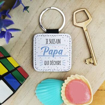 Porte clé "je suis un papa qui déchire" - cadeau papa 2