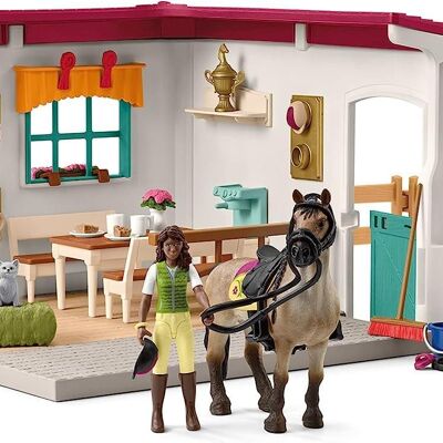schleich - Equestrian center saddlery game set: 42 x 25 x 18.5 cm - Univers Horse Club - Schleich box set with more than 50 elements included including 2 figurines: 1 horse and 1 character - Ref: 42591