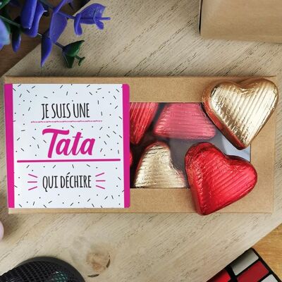 Cœurs au chocolat au lait et chocolat noir praliné x8 "Je suis une tata qui déchire"