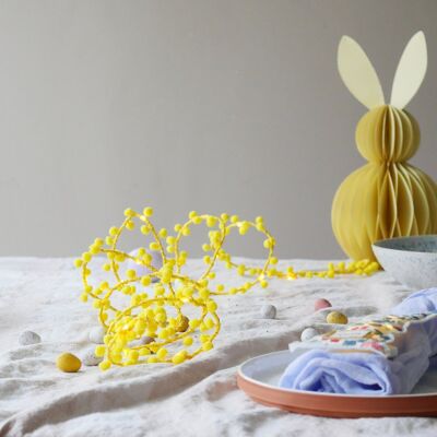 Guirlande lumineuse à pompons jaunes de Pâques