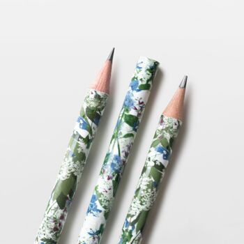 Crayon motif floral fleurs sauvages bleu blanc vert, neutre pour le climat 1