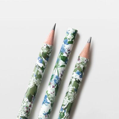 Pencil floral pattern wildflowers blue white green, climate neutral
